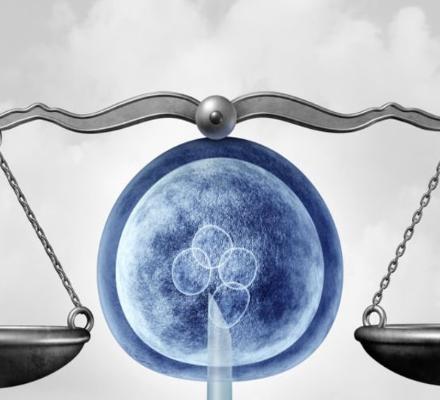 Etika a právo v ART